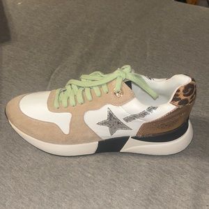 ShuShop Patricia Sneaker